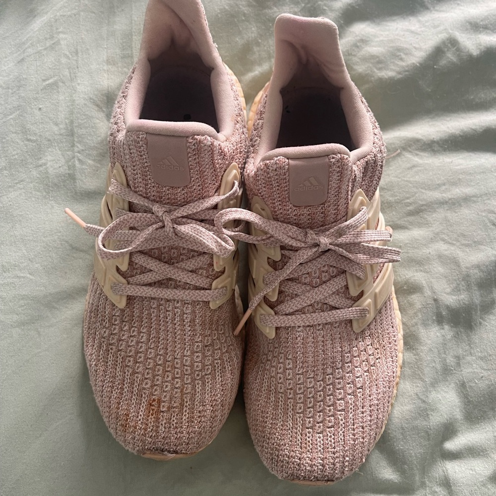 Womens 7 1/2 ultra boost